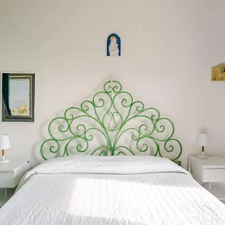 Semesterbostad Casa Fefe